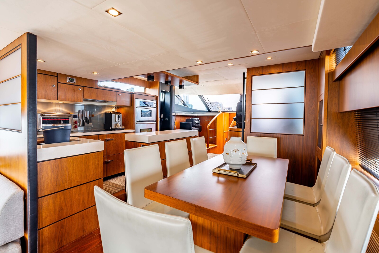 Formal dining area aboard the Fairline Squadron 78 motor yacht Sea Hammock